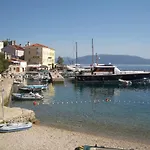 Seaside Apartment Valun
