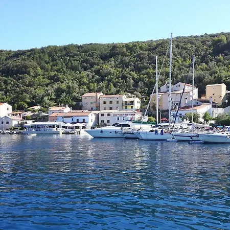 Seaside Appartement Valun